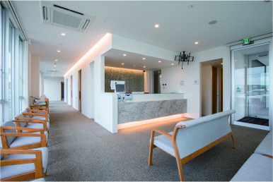 胃・大腸内視鏡検査がある1F受付の様子